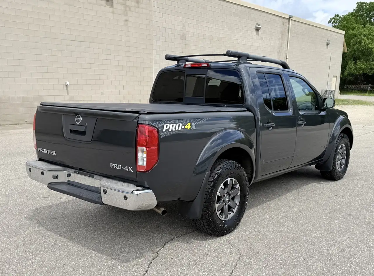 Nissan Frontier снимка Nissan Frontier