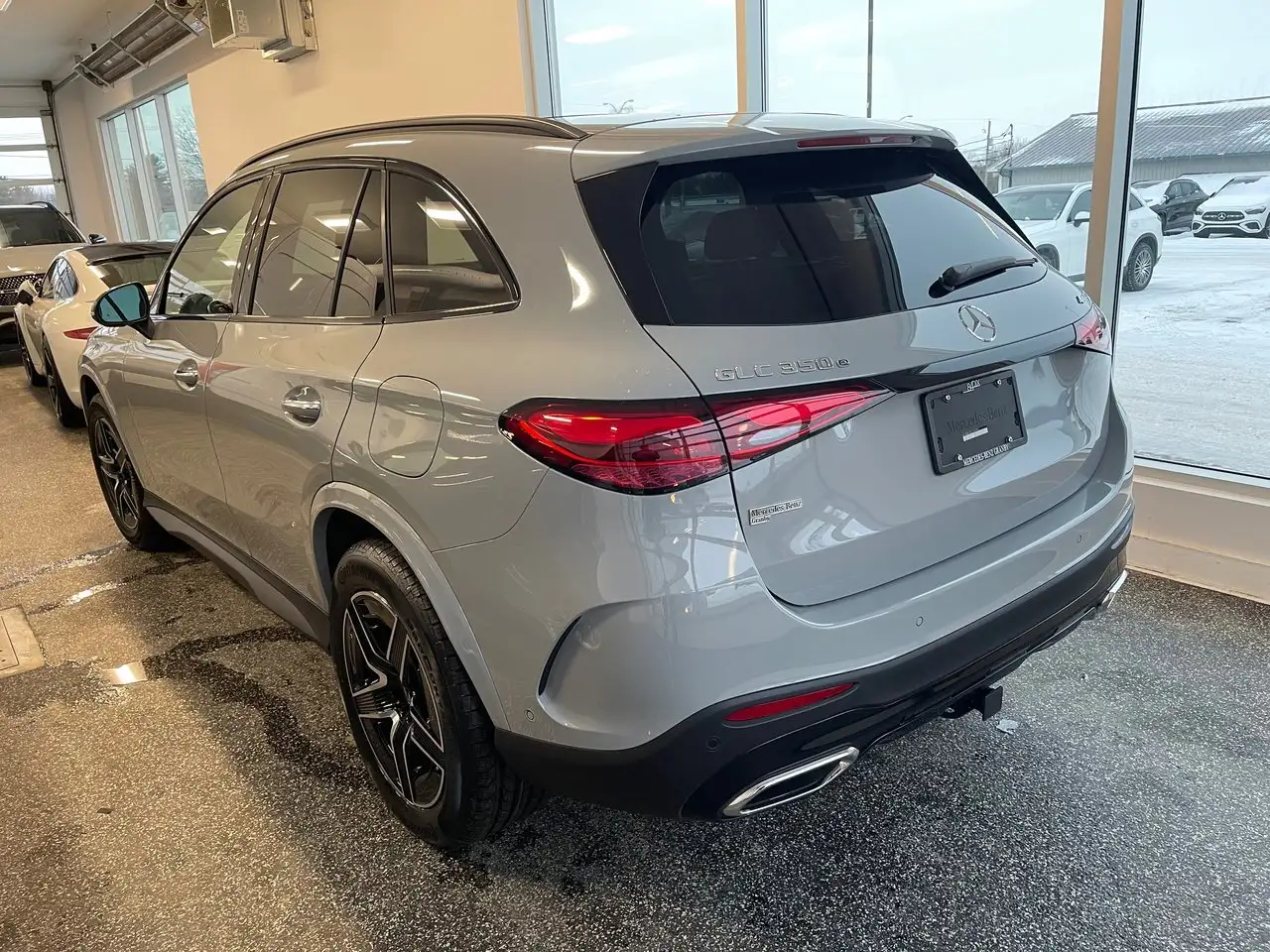 Mercedes-Benz GLC снимка Mercedes-Benz GLC