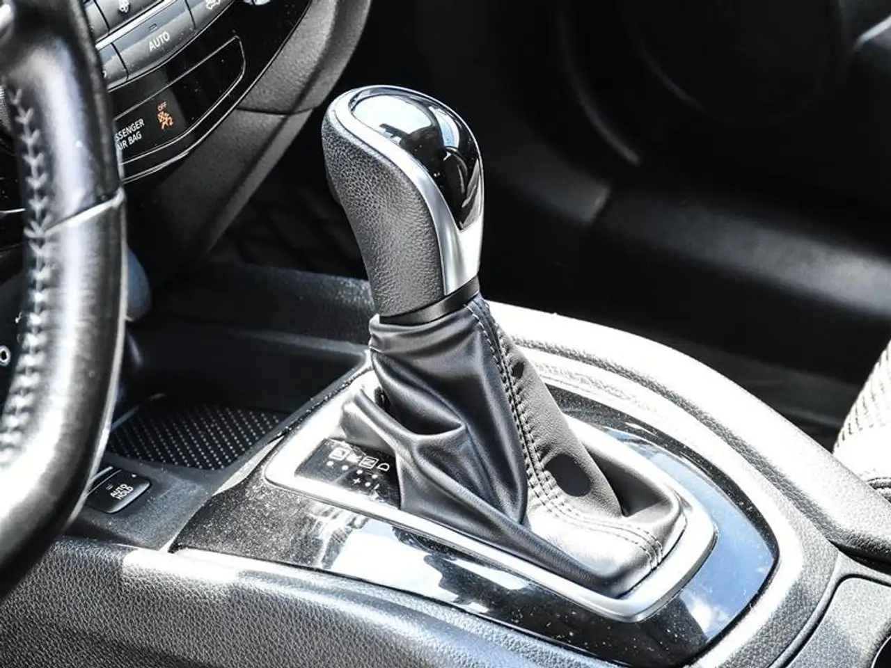 Nissan Qashqai снимка Nissan Qashqai