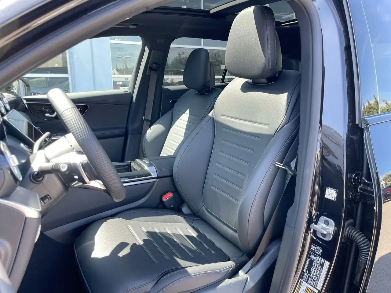 Mercedes-Benz GLC снимка Mercedes-Benz GLC