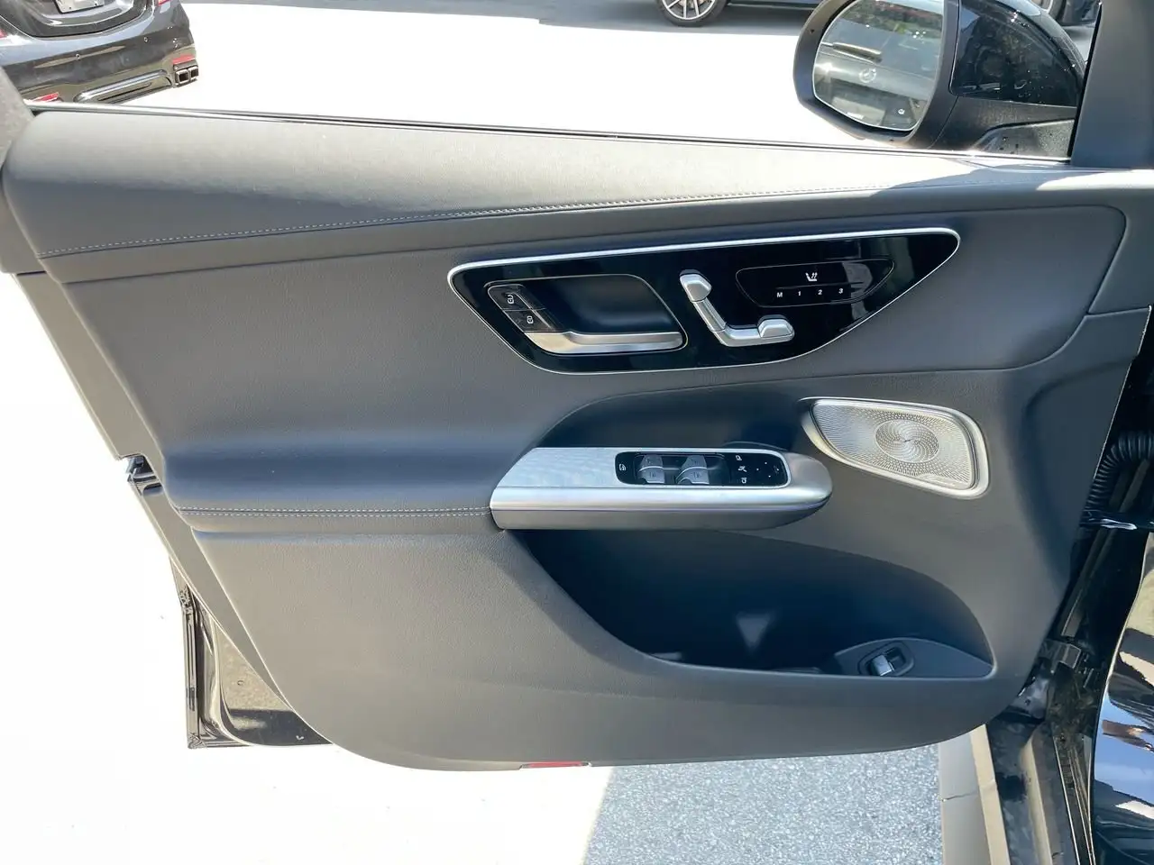 Mercedes-Benz GLC снимка Mercedes-Benz GLC