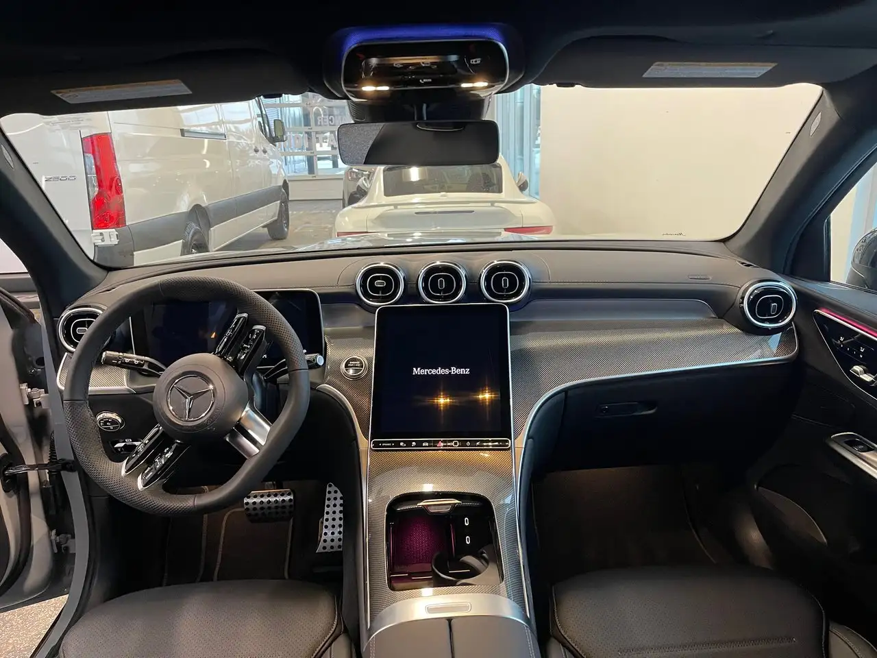 Mercedes-Benz GLC снимка Mercedes-Benz GLC