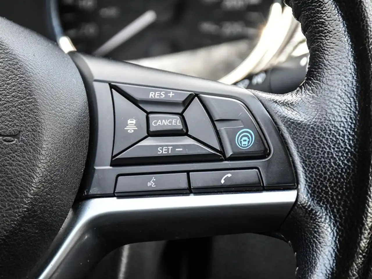 Nissan Qashqai снимка Nissan Qashqai
