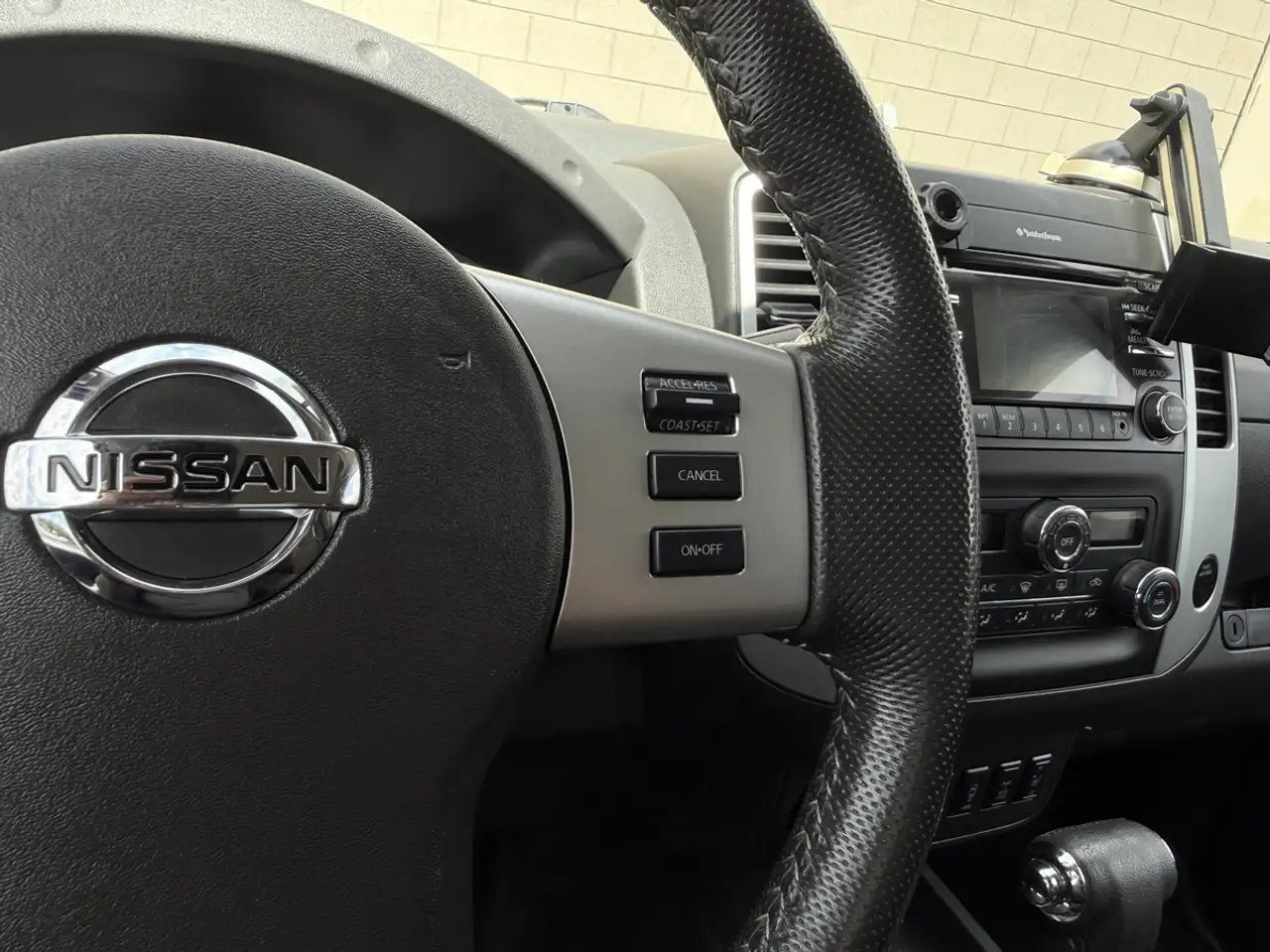 Nissan Frontier снимка Nissan Frontier