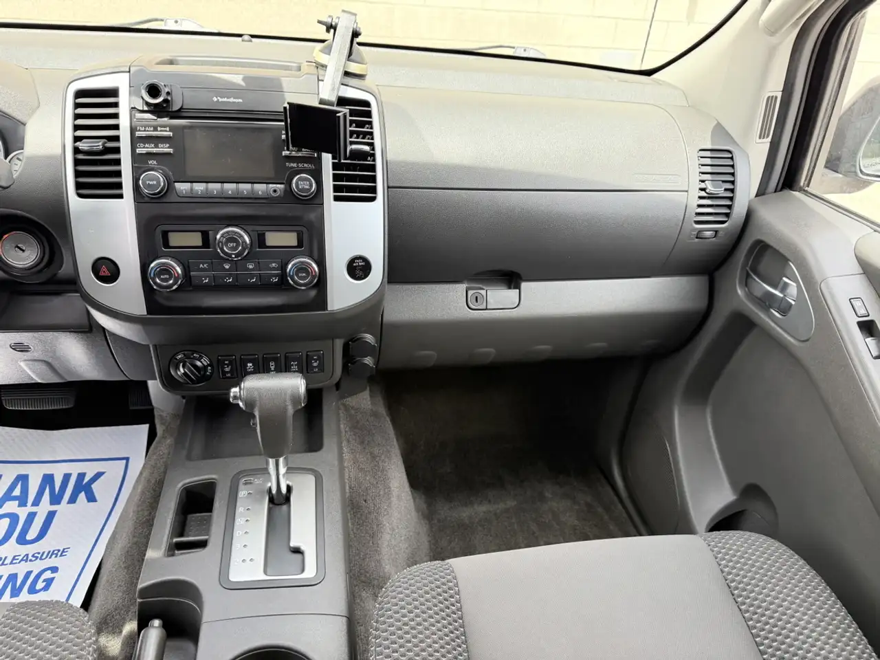Nissan Frontier снимка Nissan Frontier
