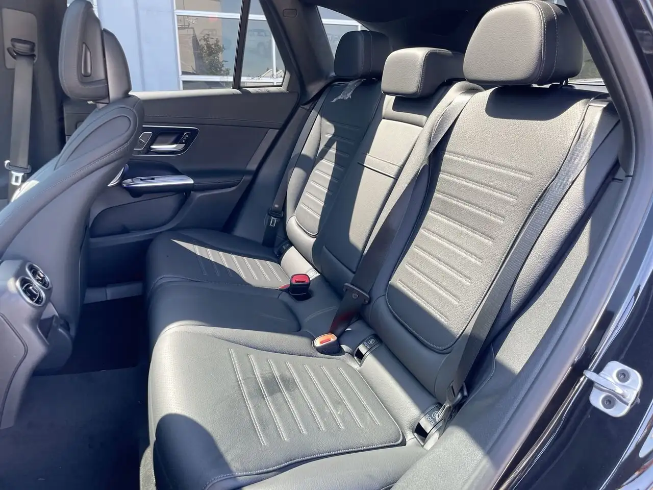 Mercedes-Benz GLC снимка Mercedes-Benz GLC