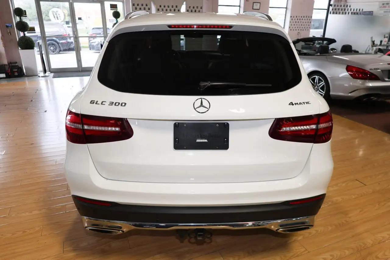 Mercedes-Benz GLC снимка Mercedes-Benz GLC