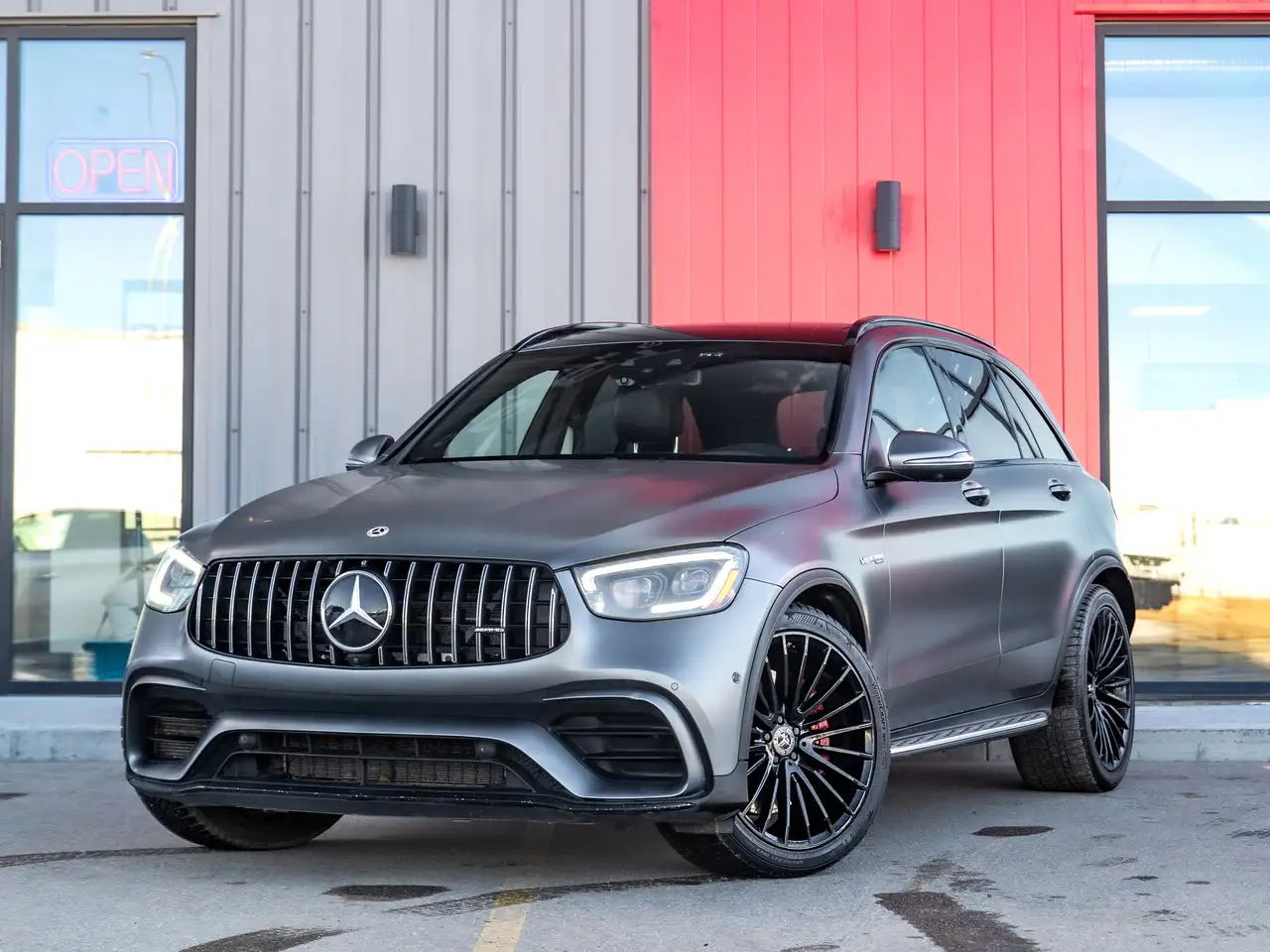 Mercedes-Benz GLC снимка Mercedes-Benz GLC