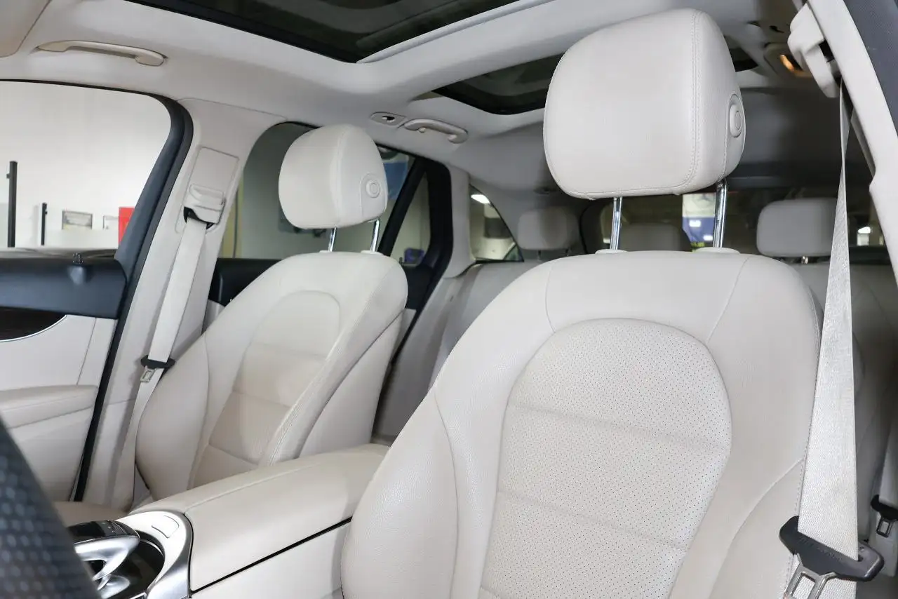 Mercedes-Benz GLC снимка Mercedes-Benz GLC