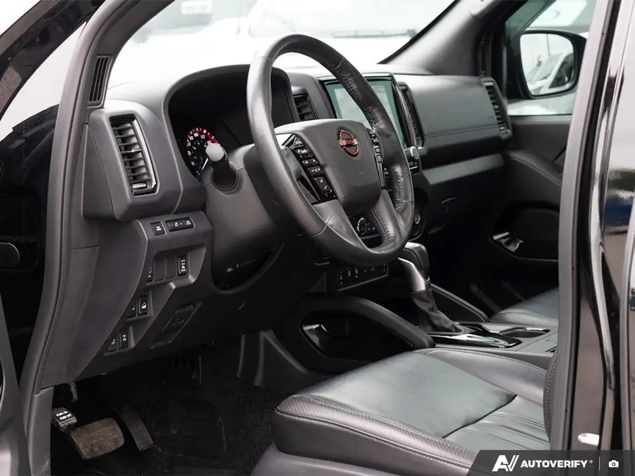 Nissan Frontier снимка Nissan Frontier