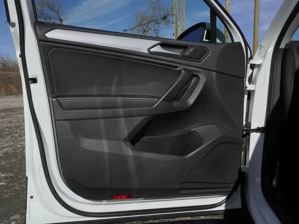 Volkswagen Tiguan снимка Volkswagen Tiguan