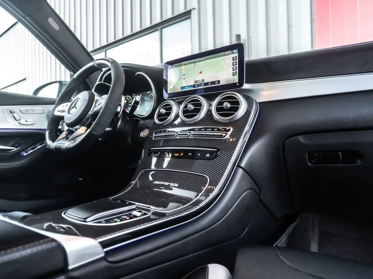 Mercedes-Benz GLC снимка Mercedes-Benz GLC
