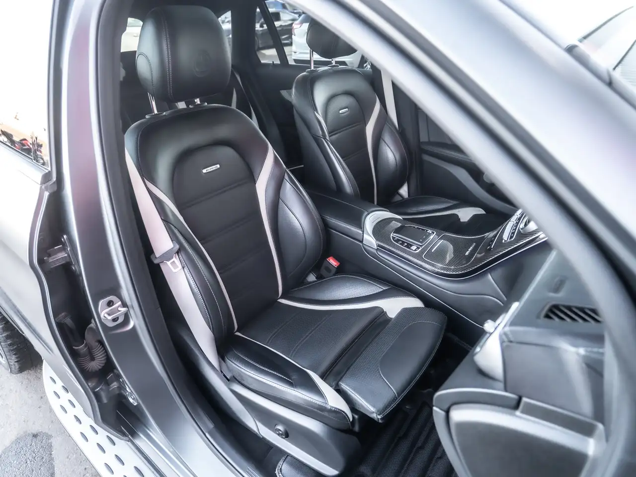 Mercedes-Benz GLC снимка Mercedes-Benz GLC