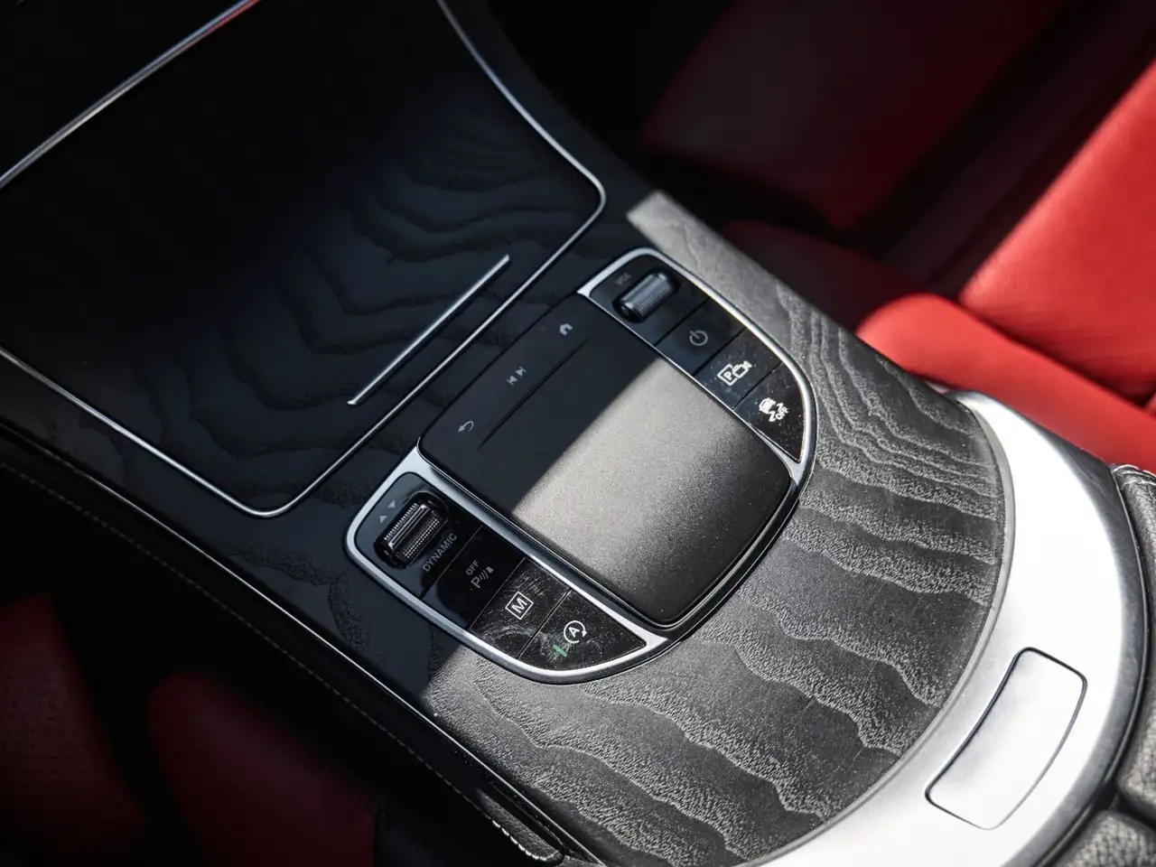 Mercedes-Benz GLC photo Mercedes-Benz GLC