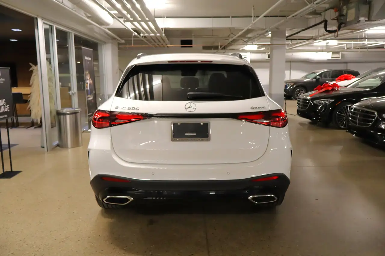 Mercedes-Benz GLC снимка Mercedes-Benz GLC