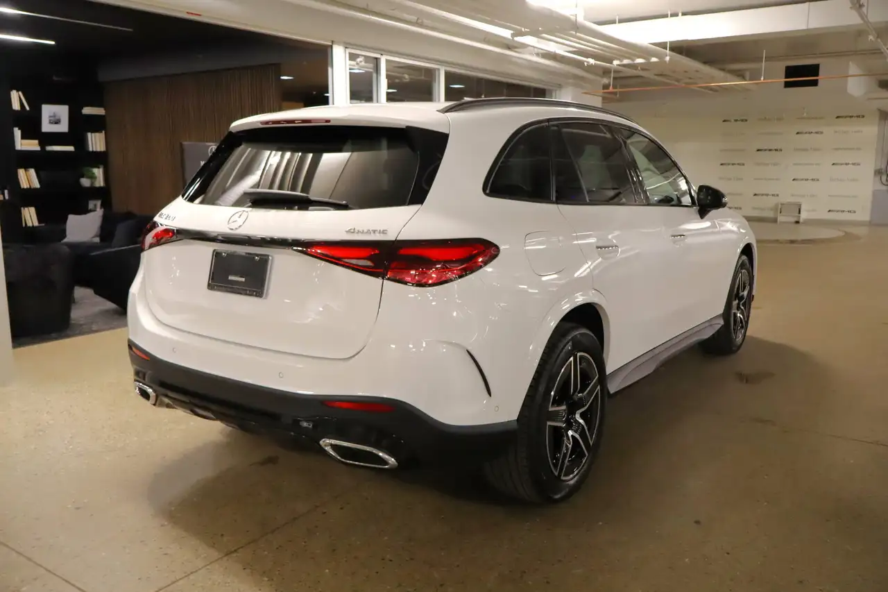 Mercedes-Benz GLC снимка Mercedes-Benz GLC