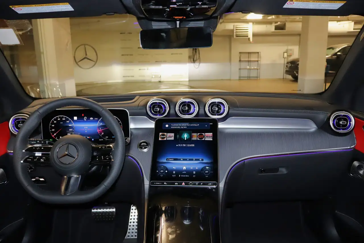 Mercedes-Benz GLC снимка Mercedes-Benz GLC