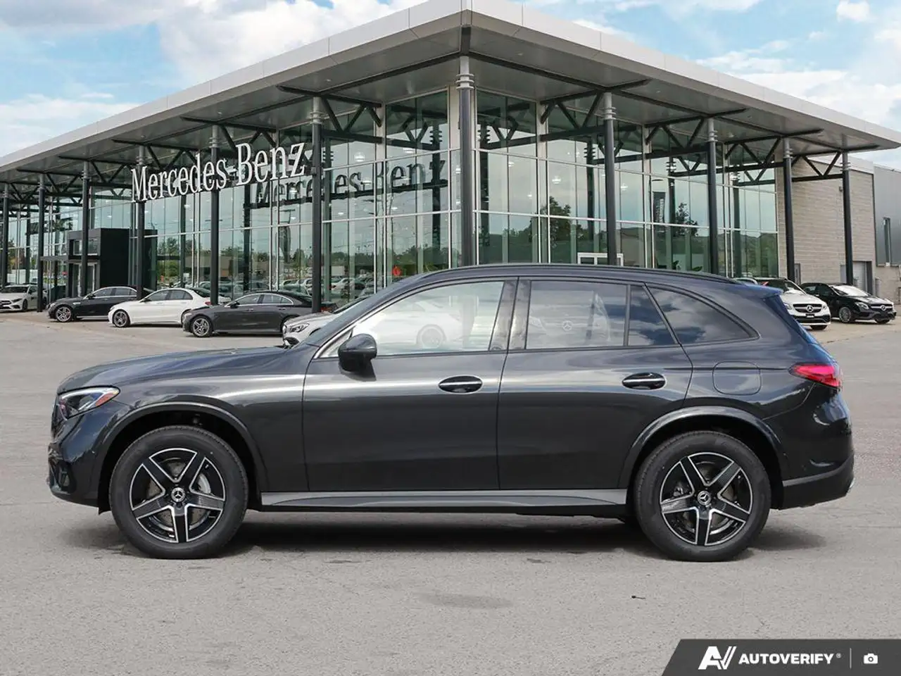 Mercedes-Benz GLC снимка Mercedes-Benz GLC
