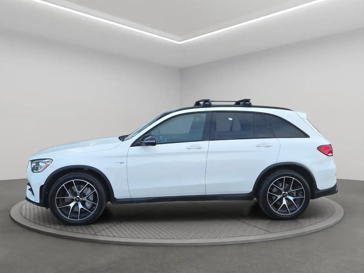 Mercedes-Benz GLC снимка Mercedes-Benz GLC