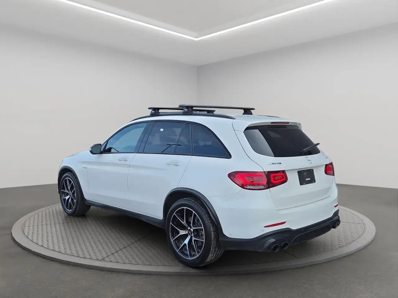 Mercedes-Benz GLC снимка Mercedes-Benz GLC