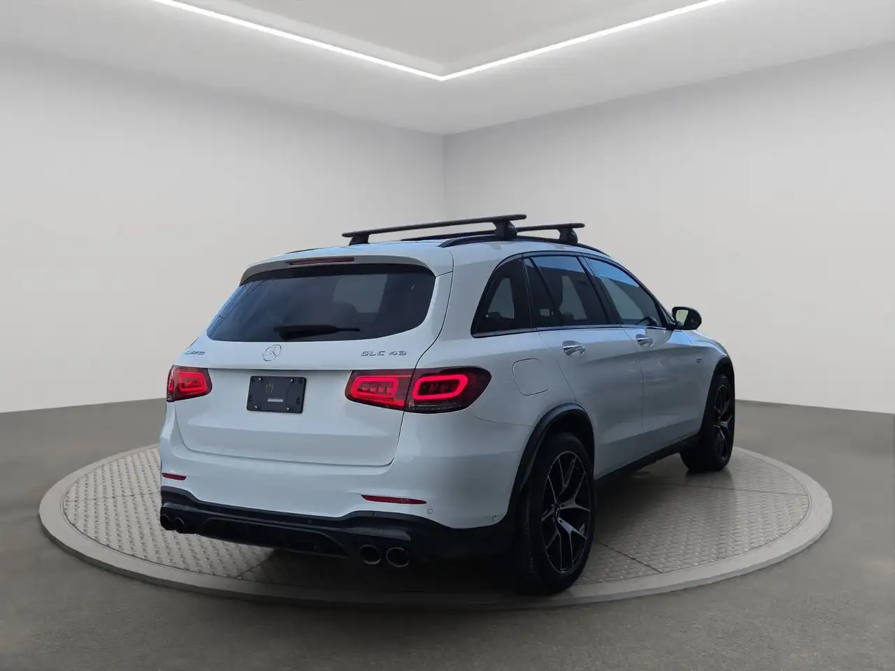 Mercedes-Benz GLC снимка Mercedes-Benz GLC