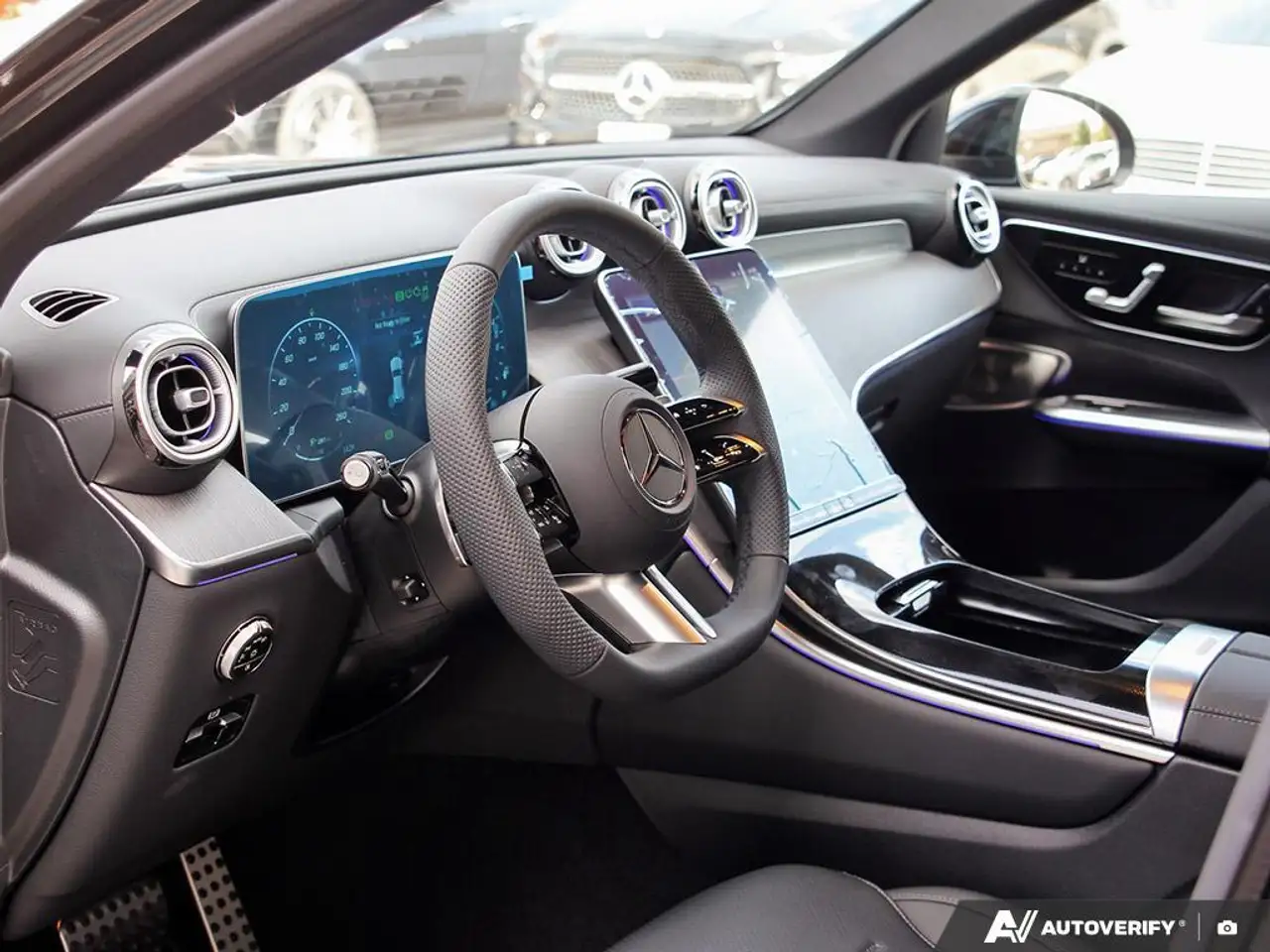 Mercedes-Benz GLC снимка Mercedes-Benz GLC