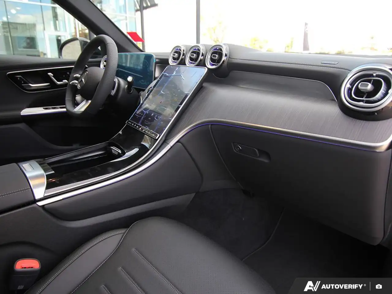 Mercedes-Benz GLC снимка Mercedes-Benz GLC