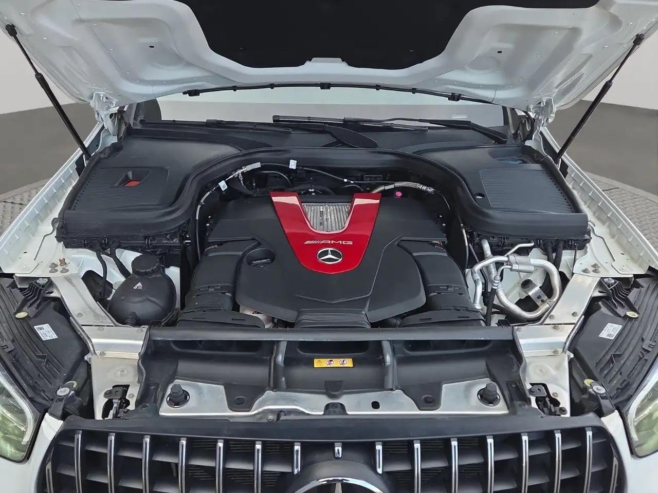 Mercedes-Benz GLC снимка Mercedes-Benz GLC