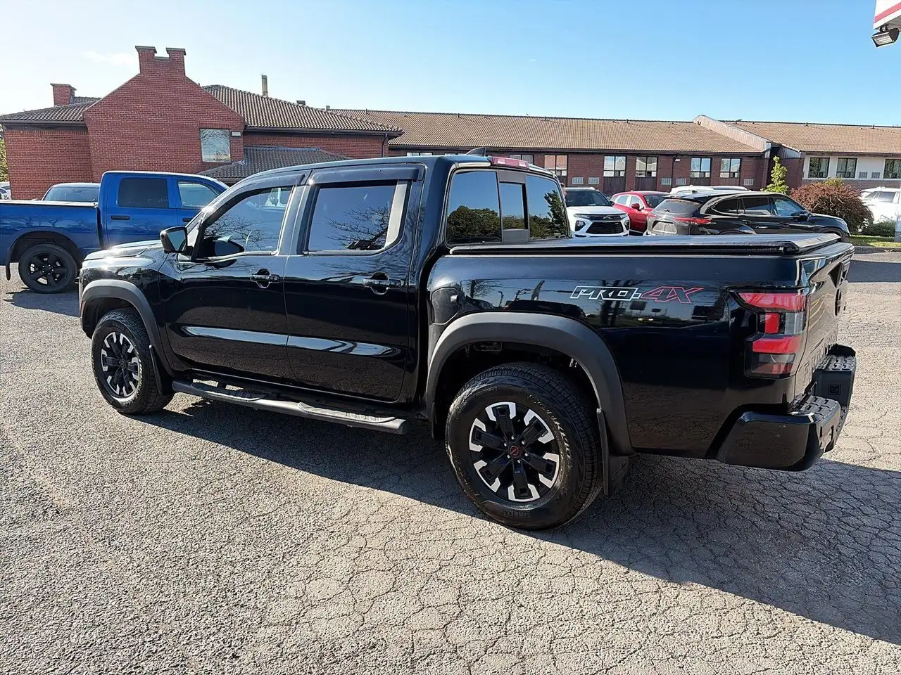 Nissan Frontier снимка Nissan Frontier