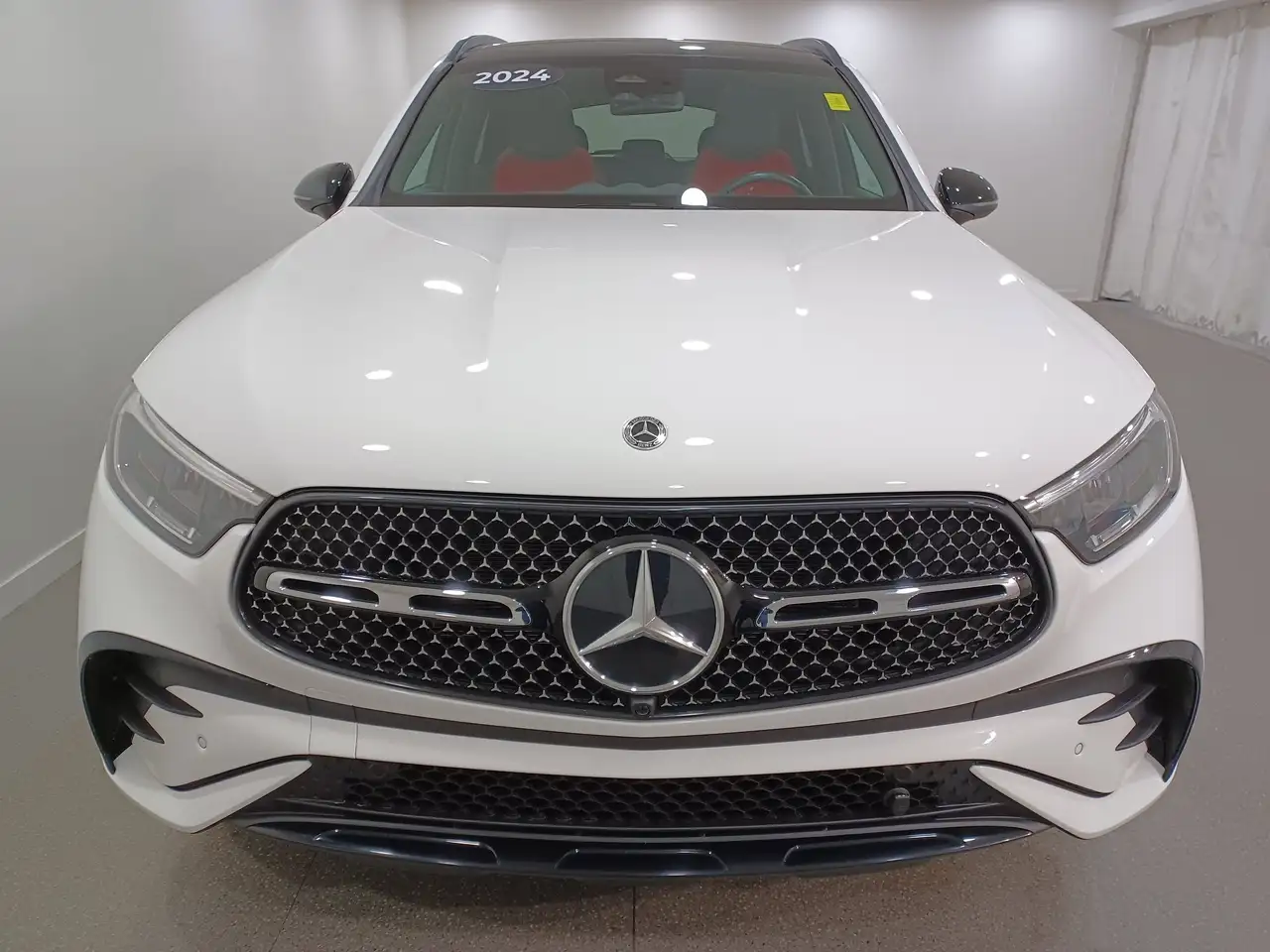 Mercedes-Benz GLC снимка Mercedes-Benz GLC