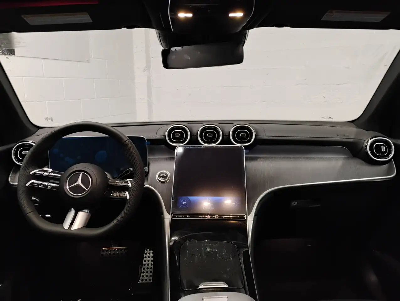 Mercedes-Benz GLC снимка Mercedes-Benz GLC