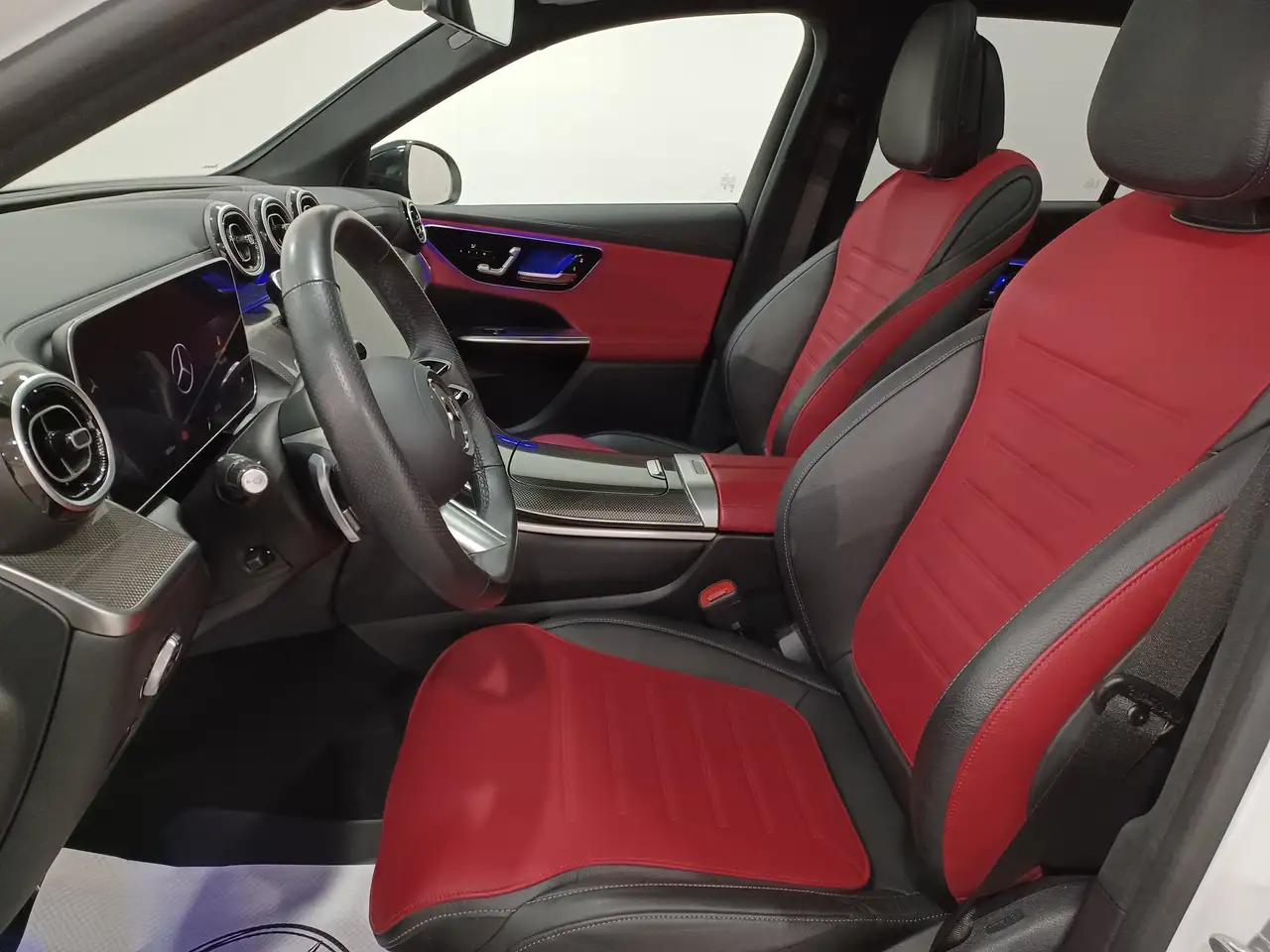 Mercedes-Benz GLC снимка Mercedes-Benz GLC
