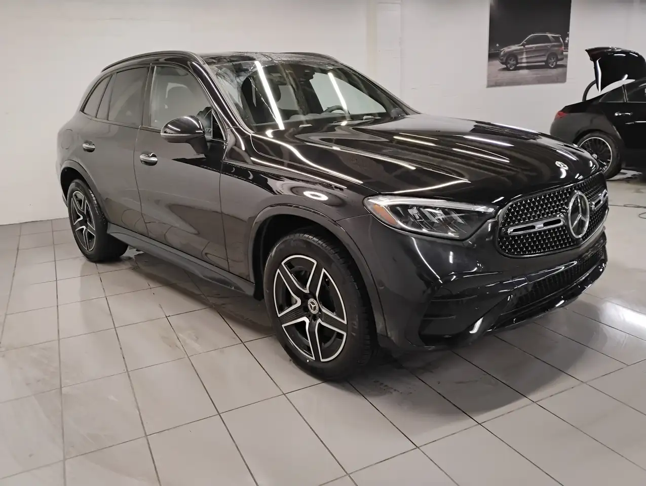 Mercedes-Benz GLC снимка Mercedes-Benz GLC