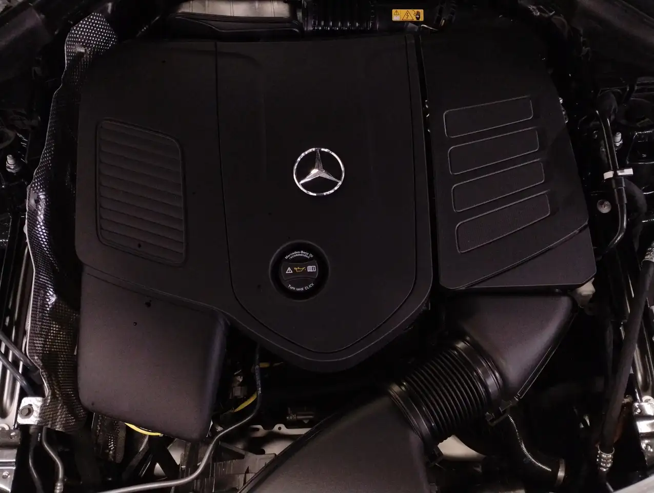Mercedes-Benz GLC снимка Mercedes-Benz GLC
