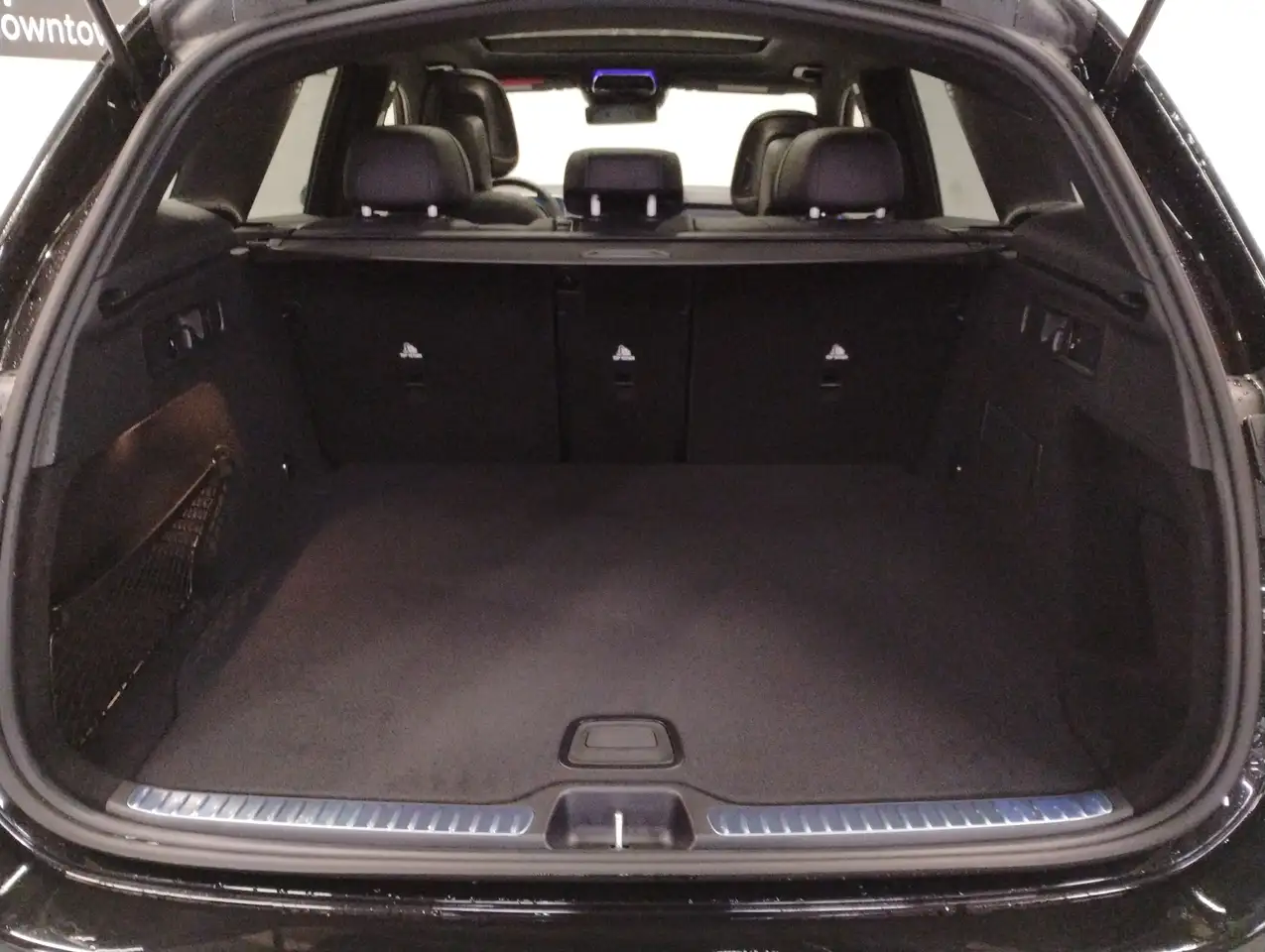 Mercedes-Benz GLC снимка Mercedes-Benz GLC