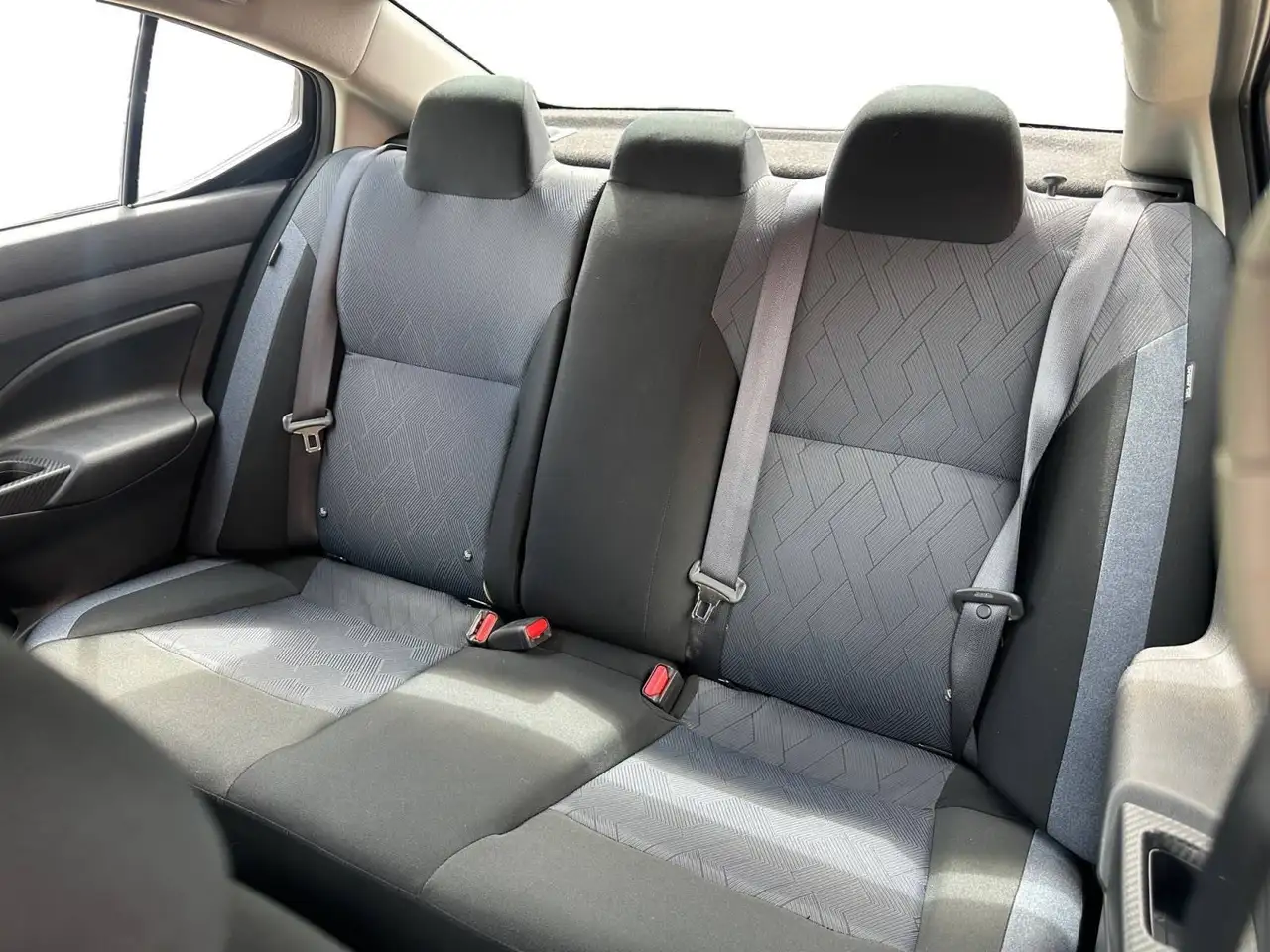 Nissan Versa photo Nissan Versa