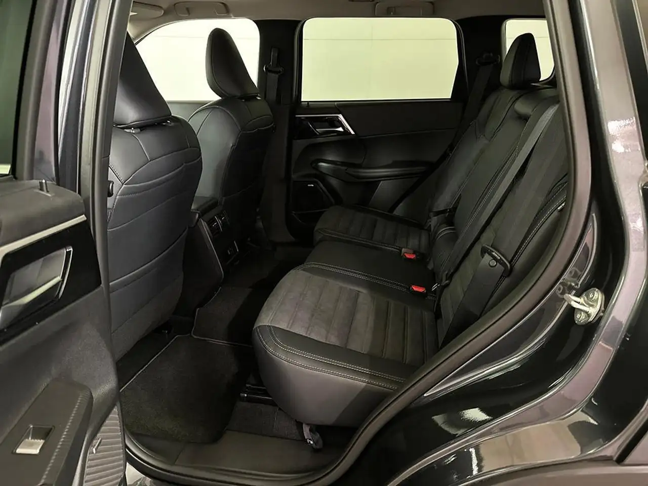 Mitsubishi Outlander fotografie Mitsubishi Outlander