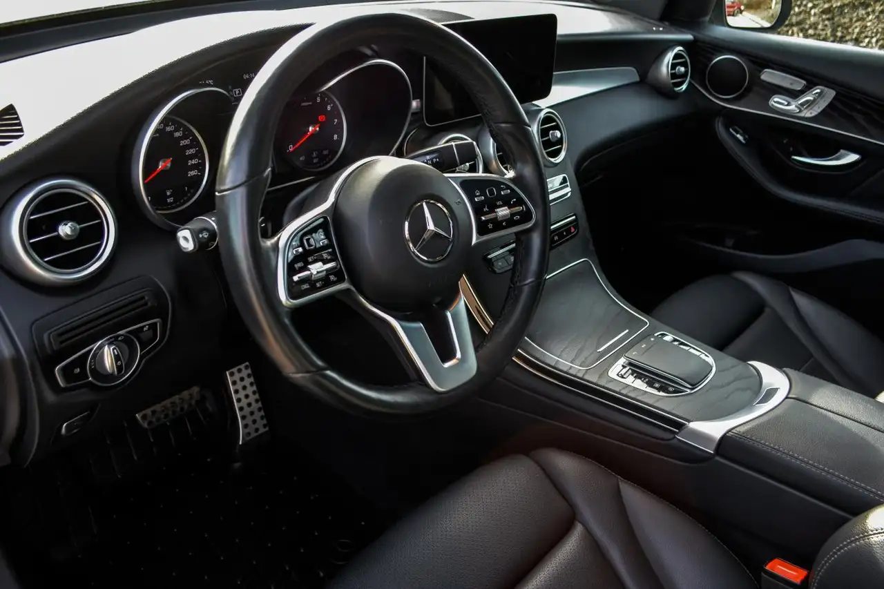 Mercedes-Benz GLC снимка Mercedes-Benz GLC