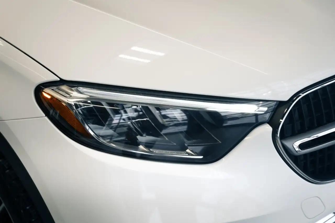 Mercedes-Benz GLC снимка Mercedes-Benz GLC