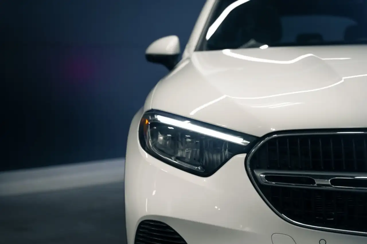 Mercedes-Benz GLC снимка Mercedes-Benz GLC