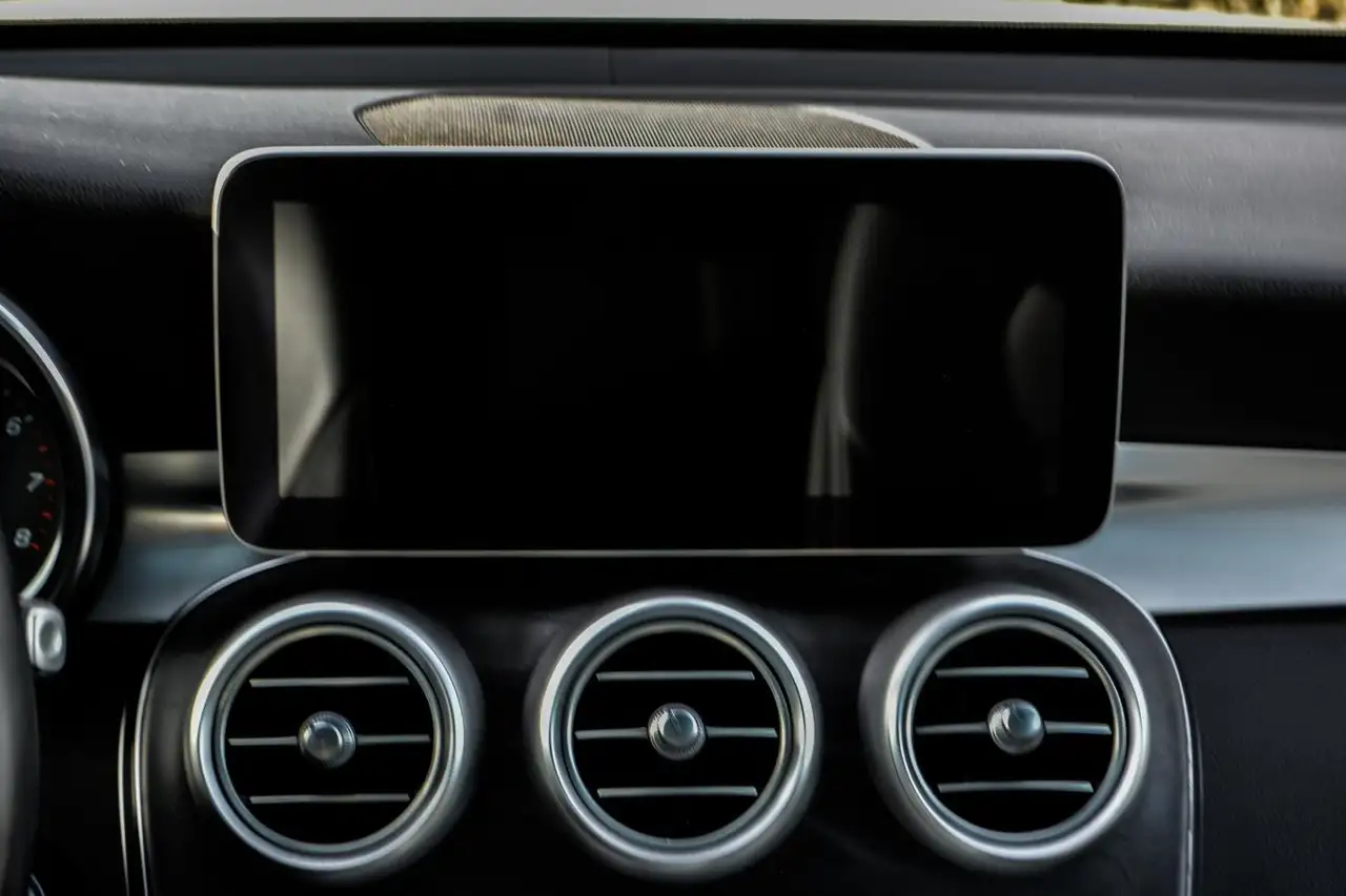 Mercedes-Benz GLC снимка Mercedes-Benz GLC