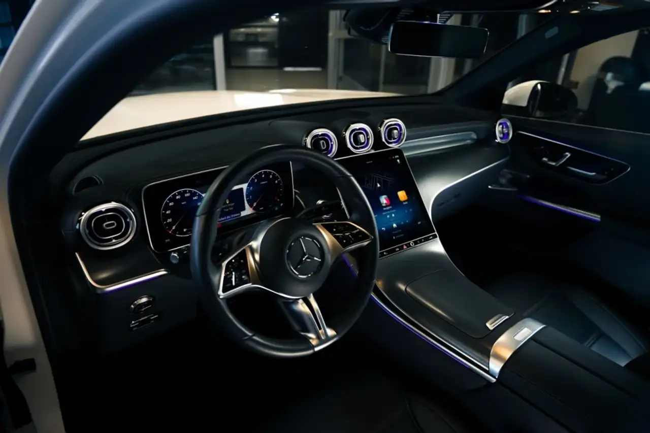 Mercedes-Benz GLC снимка Mercedes-Benz GLC