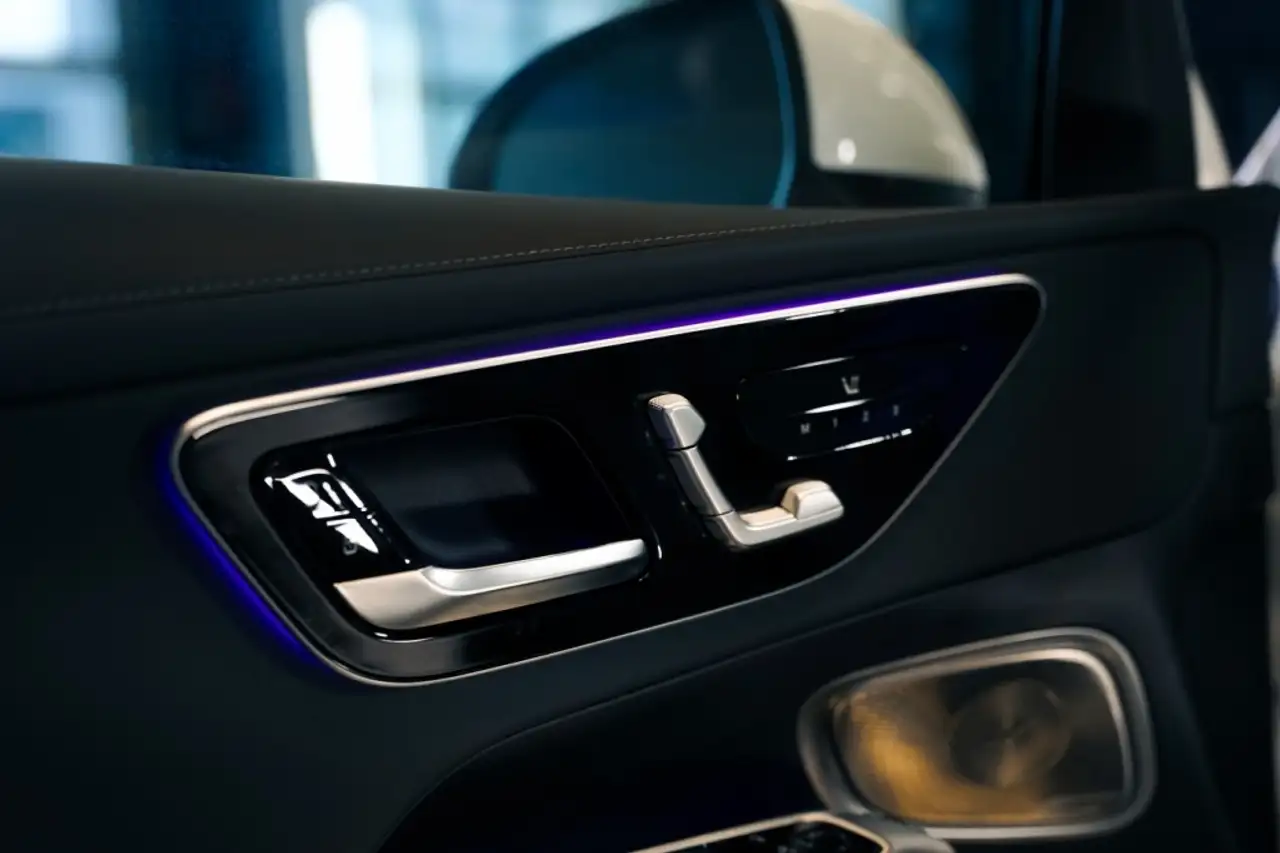 Mercedes-Benz GLC снимка Mercedes-Benz GLC