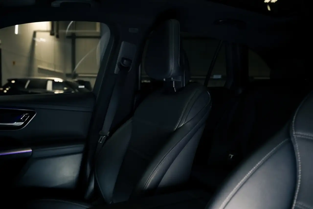 Mercedes-Benz GLC снимка Mercedes-Benz GLC