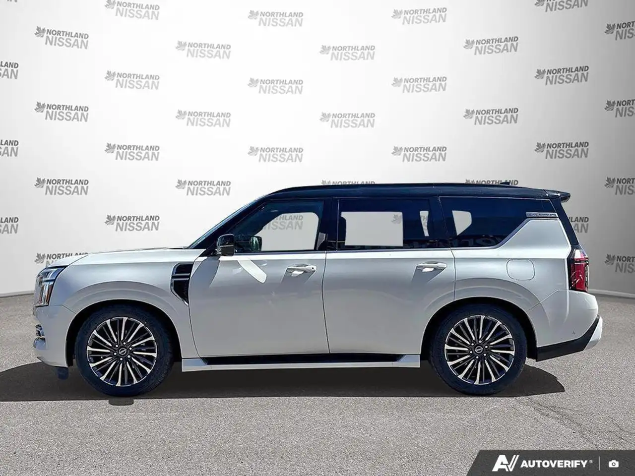 Nissan Armada снимка Nissan Armada