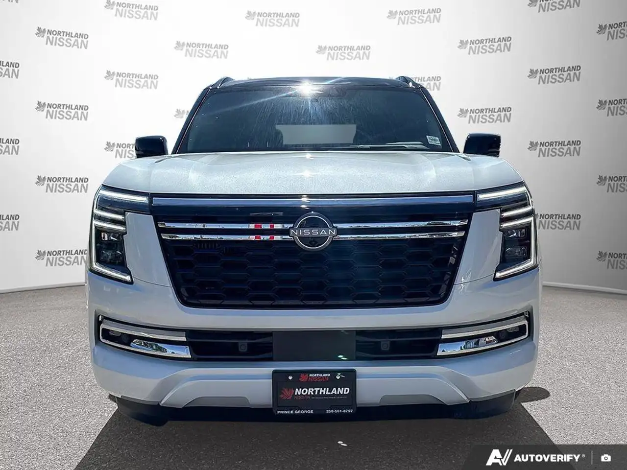 Nissan Armada снимка Nissan Armada