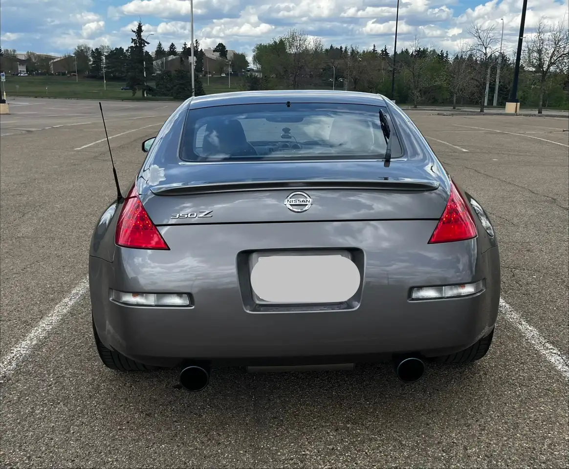 Nissan 350Z снимка Nissan 350Z