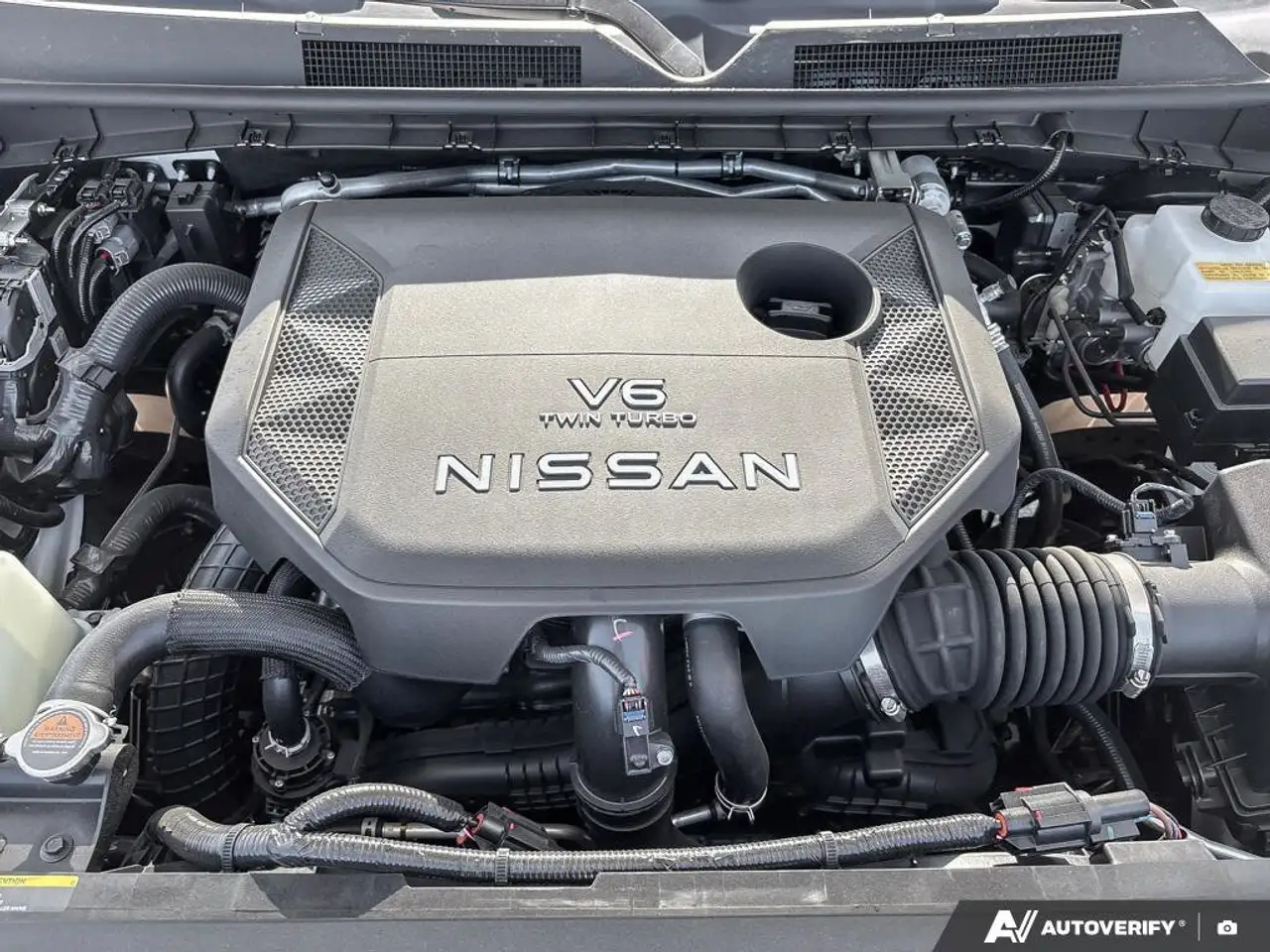 Nissan Armada снимка Nissan Armada