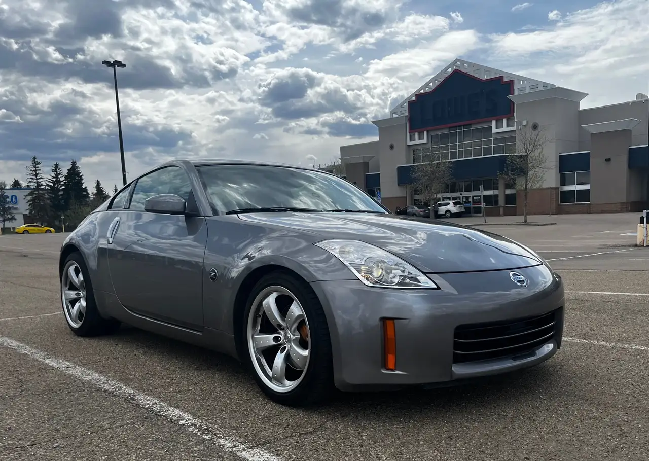 Nissan 350Z снимка Nissan 350Z