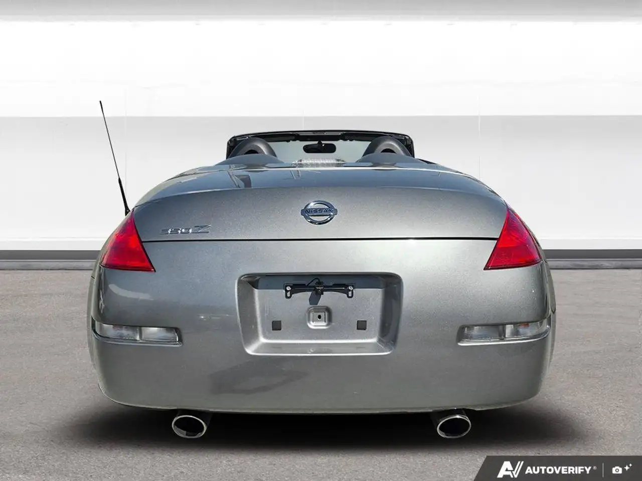 Nissan 350Z снимка Nissan 350Z